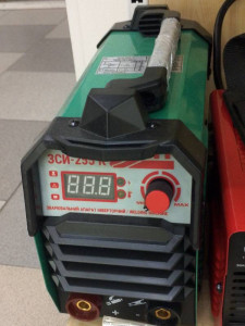 Зварювальний інвертор Zenit ЗСІ-255К