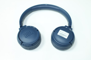 Bluetooth гарнитура JBL TUNE 520BT