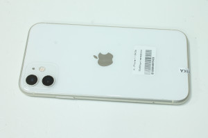 Мобільний телефон iPhone 11 64GB