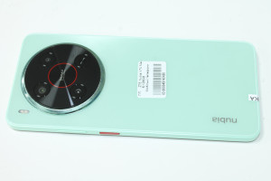 Мобільний телефон ZTE Nubia V70 Max 6/128GB