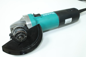 Болгарка Makita 9558HN