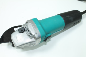 Болгарка Makita 9558HN