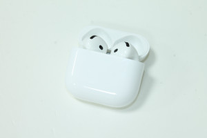 Bluetooth гарнітура Apple AirPods 4 (A3053, A3050, A3058)