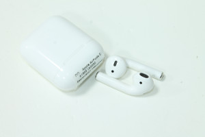 Bluetooth гарнітура Apple AirPods 2 A1602 (A2032 A2031)