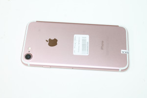 Мобильный телефон iPhone 7 256Gb