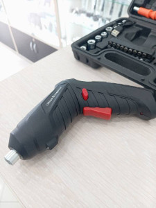 Електровикрутка Lithium Screwdriver