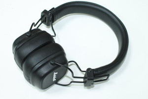 Bluetooth гарнитура Marshall IV