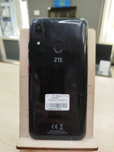 Мобильный телефон ZTE Blade V10 Vita 2/32GB