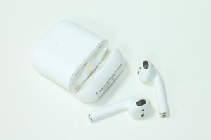 Bluetooth гарнитура Apple AirPods 2 A1602 (A2032 A2031)