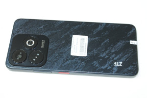 Мобільний телефон ZTE Blade A75 4/256GB