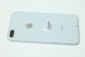 Мобільний телефон iPhone 8 Plus 64Gb