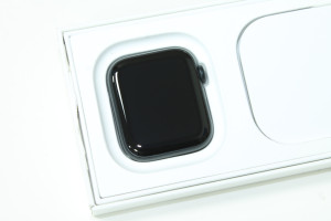 Смарт годинник Apple Watch SE 2 44mm