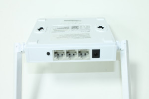 Wi Fi роутер TP-Link TL-WR820N