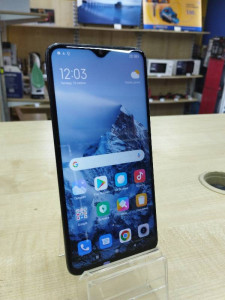 Мобільний телефон Xiaomi Redmi Note 8 4 / 128GB