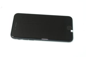 Мобільний телефон iPhone SE 2020 128Gb