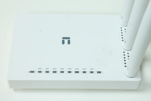 Wi Fi роутер Netis WF2409E