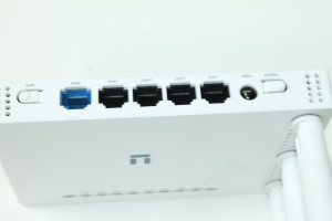 Wi Fi роутер Netis WF2409E