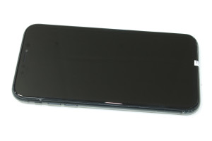 Мобильный телефон iPhone XR 64GB