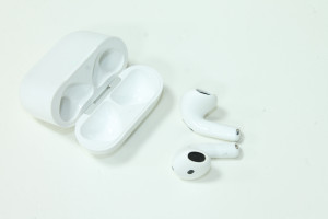 Bluetooth гарнитура Apple AirPods 4 ANC (A3056, A3055, A3059)