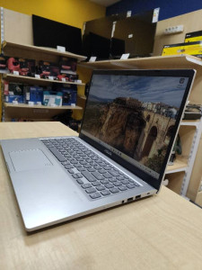 Ноутбук Asus X515J