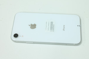 Мобильный телефон iPhone Xr 64GB