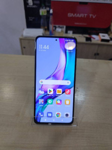 Мобільний телефон Xiaomi Mi 11i 8/128