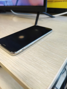 Мобільний телефон iPhone Xs 256GB