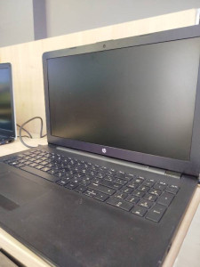 Ноутбук HP 15-ra022ur