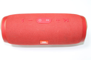Портативна акустика JBL Charge 3