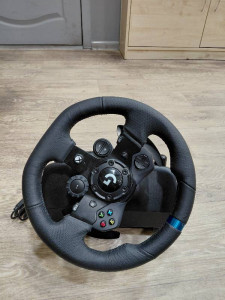 Кермо Logitech G923