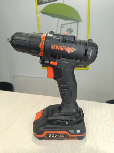 Шуруповерт акумуляторний Dnipro-M CD-218 BP-220 FC-223