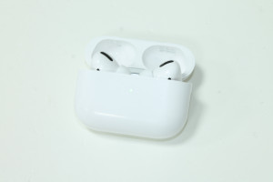 Bluetooth гарнітура Apple AirPods A2084 (Копія)