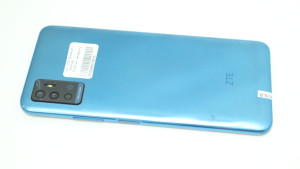Мобільний телефон ZTE Blade A71 3 / 64GB