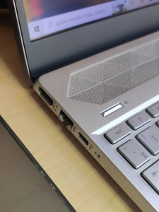 Ноутбук HP Pavilion 15-cs2021ur