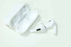 Bluetooth гарнітура Apple AirPods Pro 2nd generation A2968 (A3047, A3048)