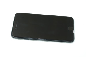 Мобільний телефон iPhone SE 2022 64Gb