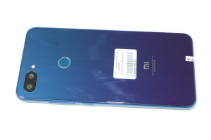 Мобільний телефон Xiaomi Mi 8 Lite 4/64GB