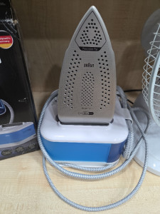 Парова праска Braun IS2565BL