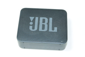 Портативна акустика JBL Go Essential