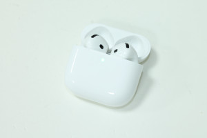 Bluetooth гарнітура AirPods 4 A3058 A3053 A3050