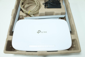 Wi-Fi роутер TP-link EC220-G5