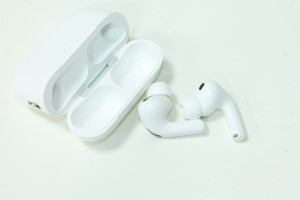 Bluetooth гарнітура Apple AirPods Pro 3rd generation (A3064, A3063, A3122)