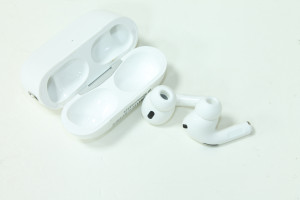 Bluetooth гарнітура Apple AirPods Pro 2nd generation A2968 (A3047, A3048)