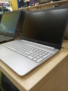 Ноутбук HP 15s-eq2059ua