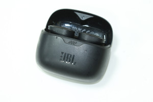 Bluetooth гарнітура JBL Tune Buds