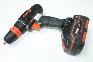 Шуруповерт аккумуляторный Dnipro-M CD-218Q+BP-240