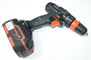 Шуруповерт аккумуляторный Dnipro-M CD-218Q+BP-240