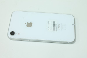 Мобильный телефон iPhone Xr 128GB