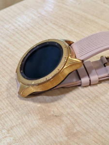 Смарт часы Samsung SM-R810 Galaxy Watch 42mm