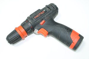 Шуруповерт аккумуляторный Dnipro-M CD-12QX + 2 BP-122 + FC-122